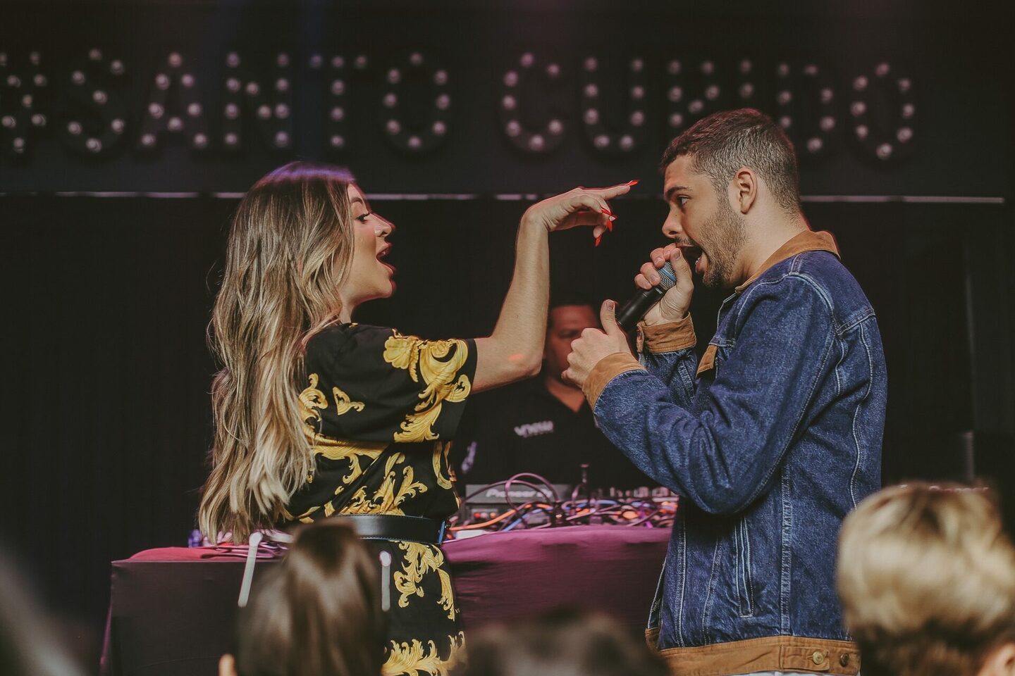 Artistas Artistas